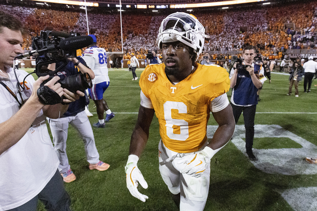 No. 7 Alabama and No. 11 Vols try to keep playoff hopes alive on Third